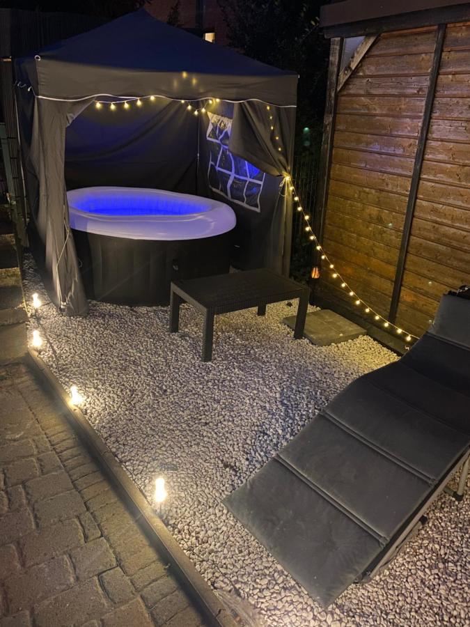 Wohnen Direkt An Der Rheinpromenade Mit Whirlpool Und Sauna Gotterswickerhamm Exterior foto